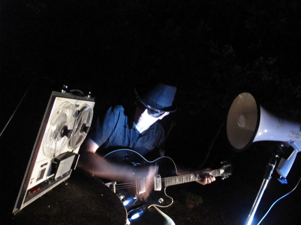 CRD_approachingnoise_02